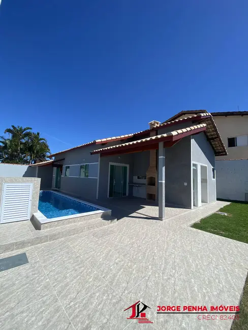 Foto 1 de Casa com 3 quartos à venda em Itanhaem - SP