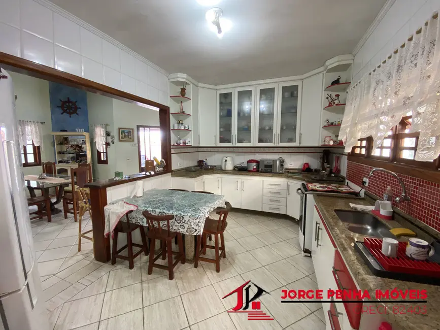 Foto 8 de Casa com 4 quartos à venda em Itanhaem - SP