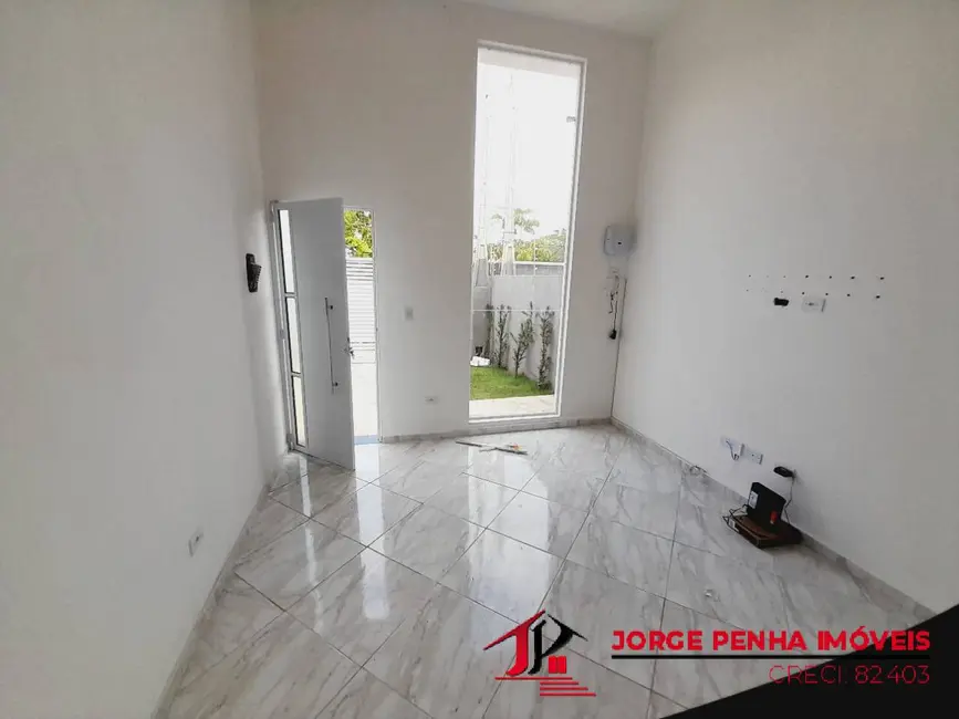 Foto 2 de Casa com 2 quartos à venda, 64m2 em Itanhaem - SP
