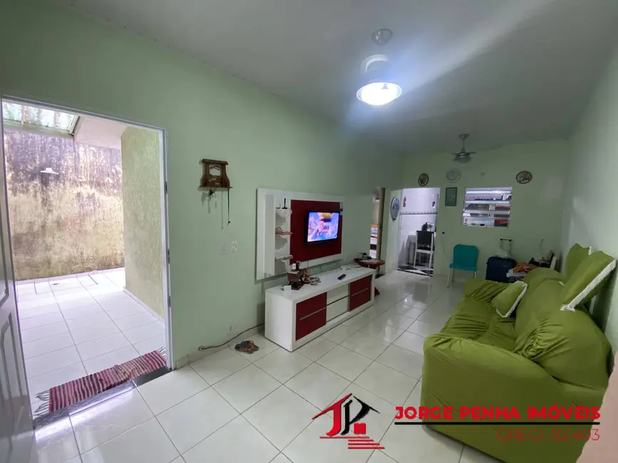 Casa com 2 quartos à venda em Itanhaem - SP - imagem 5 Foto 5 de Casa com 2 quartos à venda em Itanhaem - SP