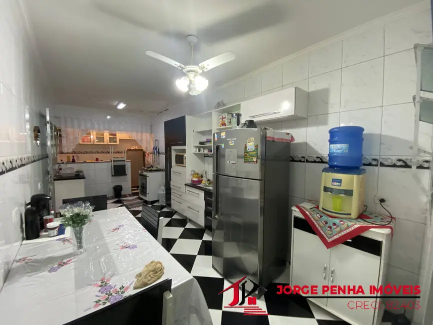 Casa com 2 quartos à venda em Itanhaem - SP - imagem 6 Foto 6 de Casa com 2 quartos à venda em Itanhaem - SP