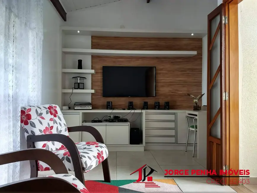 Casa de Condomínio com 3 quartos à venda, 95m2 em Itanhaem - SP - imagem 3 Foto 3 de Casa de Condomínio com 3 quartos à venda, 95m2 em Itanhaem - SP