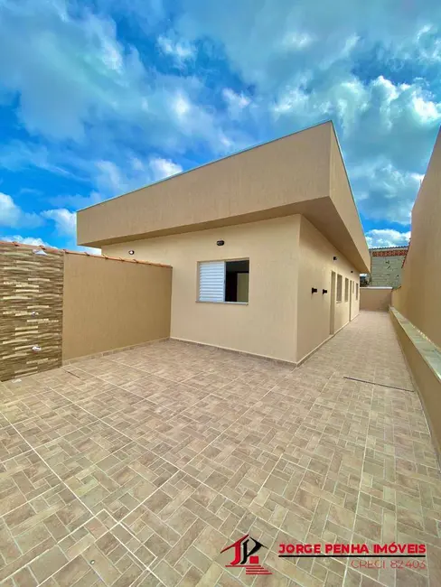 Foto 2 de Casa com 2 quartos à venda em Itanhaem - SP