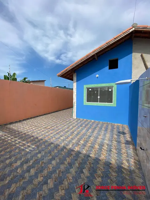 Casa com 2 quartos à venda, 150m2 em Itanhaem - SP - imagem 2 Foto 2 de Casa com 2 quartos à venda, 150m2 em Itanhaem - SP