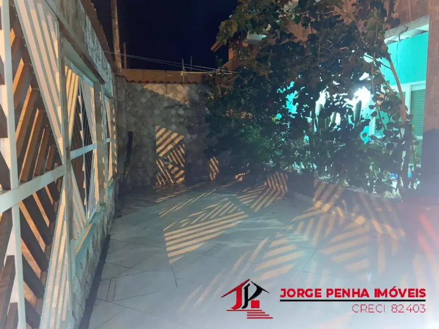 Foto 2 de Casa com 5 quartos à venda, 300m2 em Itanhaem - SP