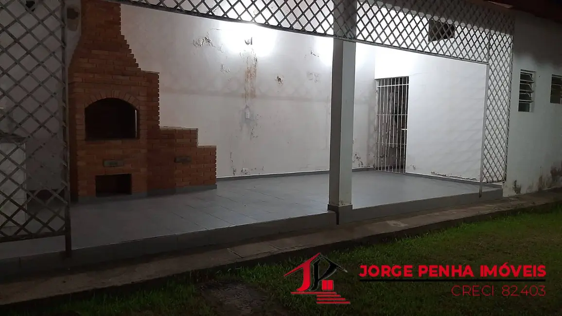 Casa com 3 quartos para alugar em Itanhaem - SP - imagem 6 Foto 6 de Casa com 3 quartos para alugar em Itanhaem - SP