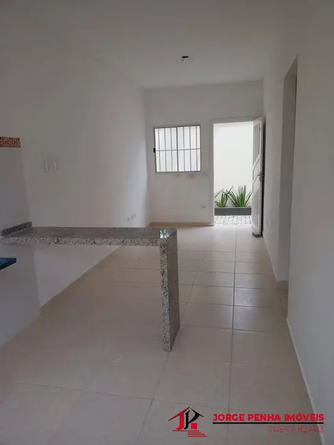 Casa com 2 quartos à venda em Itanhaem - SP - imagem 5 Foto 5 de Casa com 2 quartos à venda em Itanhaem - SP