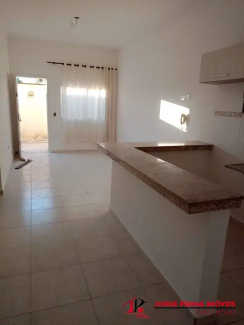 Foto 2 de Casa com 2 quartos à venda e para alugar em Itanhaem - SP