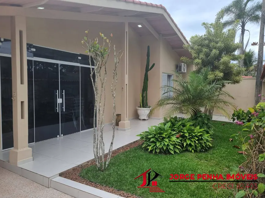 Foto 1 de Casa com 2 quartos à venda em Itanhaem - SP