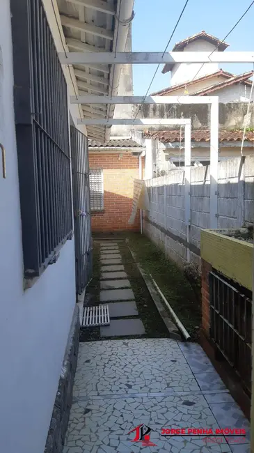 Foto 3 de Casa com 2 quartos à venda, 150m2 em Itanhaem - SP