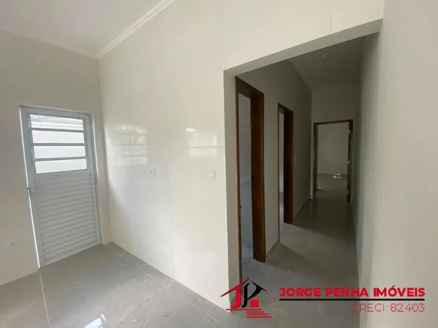 Foto 2 de Casa com 2 quartos à venda, 130m2 em Itanhaem - SP