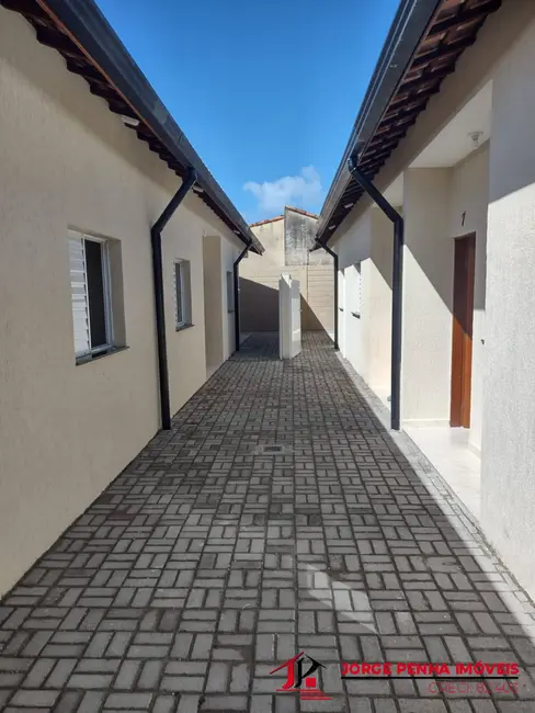 Foto 2 de Casa com 2 quartos à venda, 160m2 em Itanhaem - SP