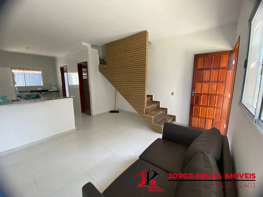 Foto 1 de Casa com 2 quartos à venda em Itanhaem - SP