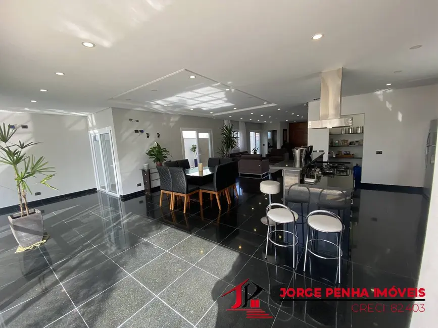 Foto 9 de Casa com 4 quartos à venda, 300m2 em Centro, Itanhaem - SP