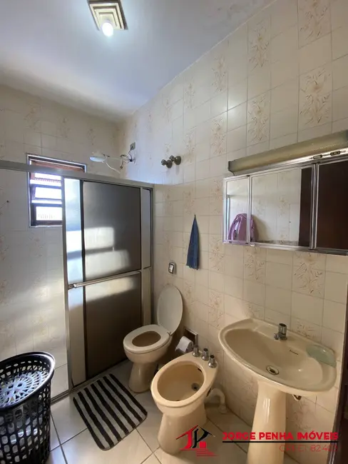 Casa com 3 quartos à venda, 380m2 em Centro, Itanhaem - SP - imagem 7 Foto 7 de Casa com 3 quartos à venda, 380m2 em Centro, Itanhaem - SP