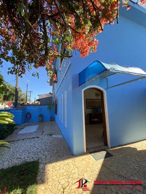 Casa com 3 quartos à venda, 380m2 em Centro, Itanhaem - SP - imagem 3 Foto 3 de Casa com 3 quartos à venda, 380m2 em Centro, Itanhaem - SP