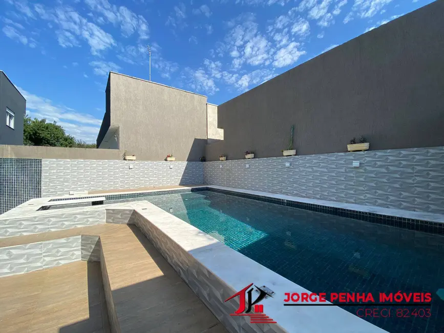 Foto 2 de Casa com 4 quartos à venda em Itanhaem - SP