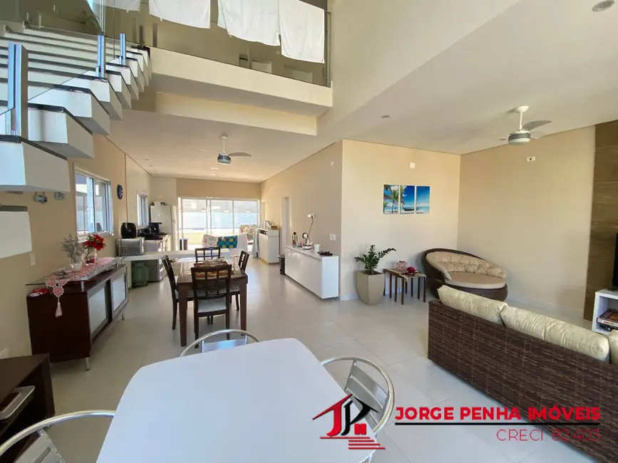 Foto 4 de Casa com 4 quartos à venda em Itanhaem - SP