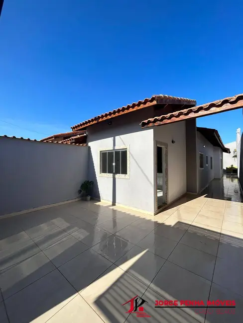 Foto 1 de Casa com 2 quartos à venda, 156m2 em Itanhaem - SP