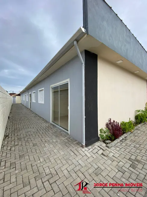 Foto 1 de Casa com 2 quartos à venda em Itanhaem - SP