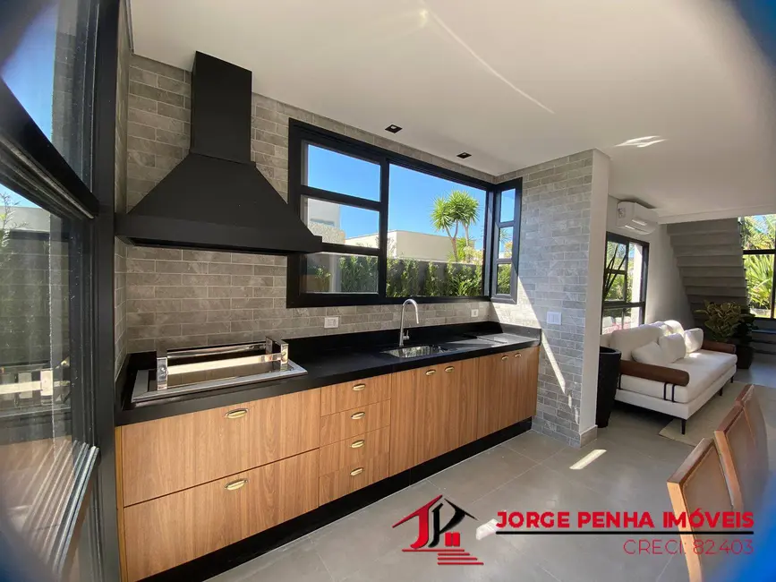 Casa com 3 quartos à venda, 190m2 em Centro, Peruibe - SP - imagem 9 Foto 9 de Casa com 3 quartos à venda, 190m2 em Centro, Peruibe - SP