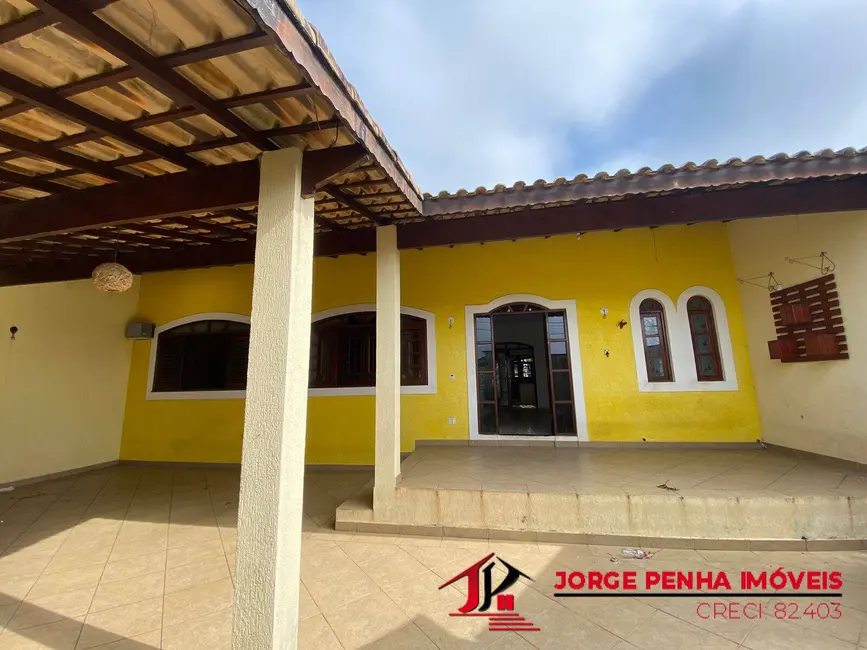 Foto 1 de Casa com 3 quartos para alugar em Itanhaem - SP