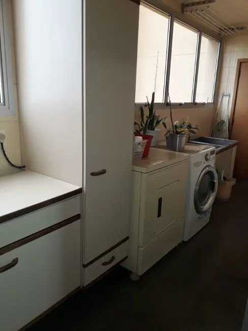 Apartamento com 3 quartos à venda, 45m2 em Centro, Araraquara - SP - imagem 5 Foto 5 de Apartamento com 3 quartos à venda, 45m2 em Centro, Araraquara - SP
