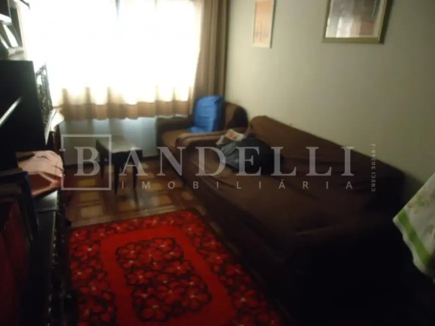 Casa com 6 quartos à venda, 402m2 em Centro, Araraquara - SP - imagem 4 Foto 4 de Casa com 6 quartos à venda, 402m2 em Centro, Araraquara - SP