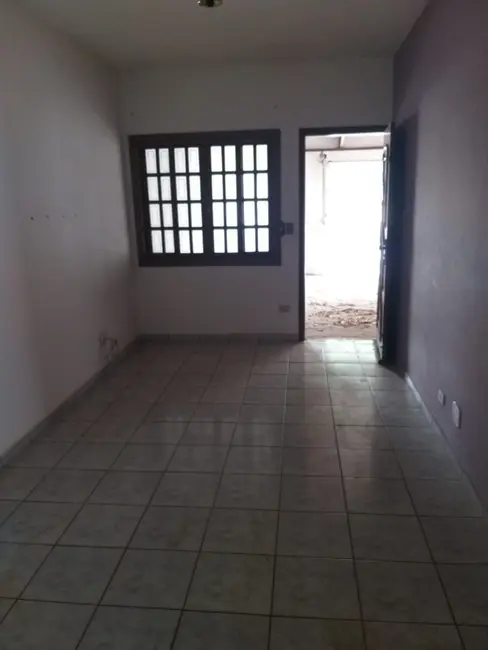 Casa com 3 quartos à venda, 239m2 em Vila Sedenho, Araraquara - SP - imagem 4 Foto 4 de Casa com 3 quartos à venda, 239m2 em Vila Sedenho, Araraquara - SP