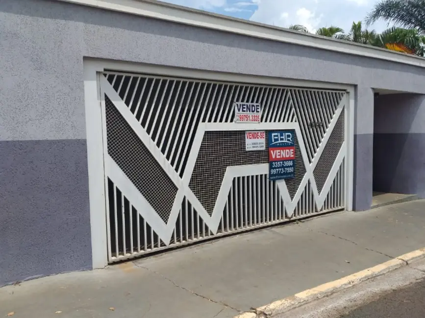 Casa com 3 quartos à venda, 239m2 em Vila Sedenho, Araraquara - SP - imagem 2 Foto 2 de Casa com 3 quartos à venda, 239m2 em Vila Sedenho, Araraquara - SP