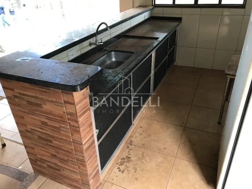 Chácara com 4 quartos à venda, 500m2 em Araraquara - SP - imagem 5 Foto 5 de Chácara com 4 quartos à venda, 500m2 em Araraquara - SP