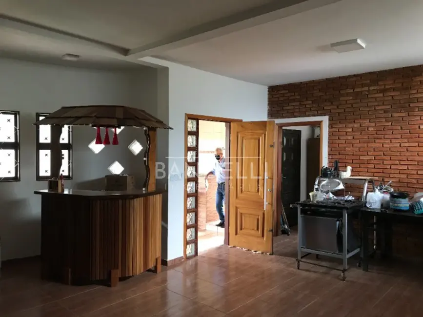 Chácara com 4 quartos à venda, 500m2 em Araraquara - SP - imagem 8 Foto 8 de Chácara com 4 quartos à venda, 500m2 em Araraquara - SP