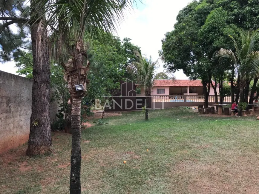 Chácara com 4 quartos à venda, 500m2 em Araraquara - SP - imagem 4 Foto 4 de Chácara com 4 quartos à venda, 500m2 em Araraquara - SP