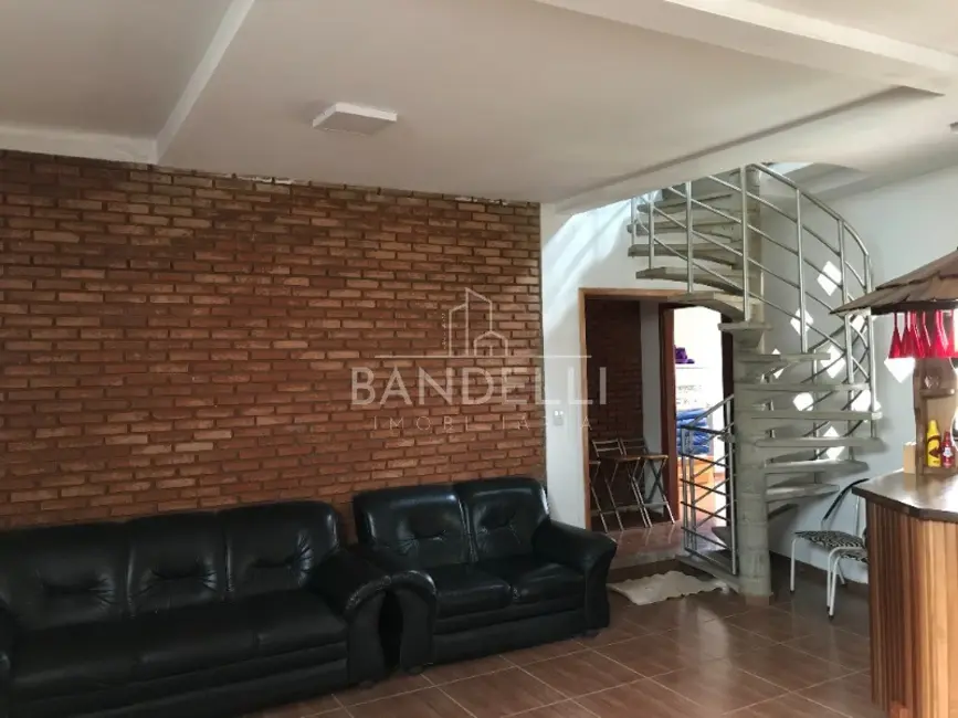 Chácara com 4 quartos à venda, 500m2 em Araraquara - SP - imagem 6 Foto 6 de Chácara com 4 quartos à venda, 500m2 em Araraquara - SP
