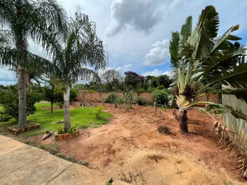 Chácara com 4 quartos à venda, 393m2 em Jardim Gardênias, Araraquara - SP - imagem 5 Foto 5 de Chácara com 4 quartos à venda, 393m2 em Jardim Gardênias, Araraquara - SP