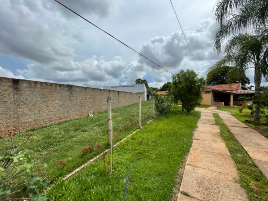 Chácara com 4 quartos à venda, 393m2 em Jardim Gardênias, Araraquara - SP - imagem 4 Foto 4 de Chácara com 4 quartos à venda, 393m2 em Jardim Gardênias, Araraquara - SP