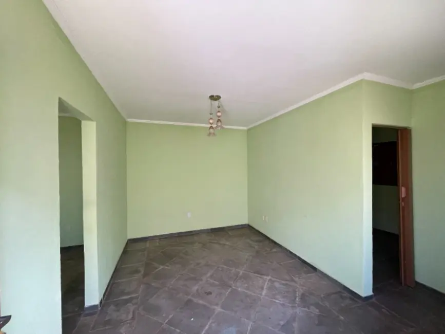 Casa com 2 quartos à venda, 156m2 em Jardim Maria Luiza IV, Araraquara - SP - imagem 8 Foto 8 de Casa com 2 quartos à venda, 156m2 em Jardim Maria Luiza IV, Araraquara - SP