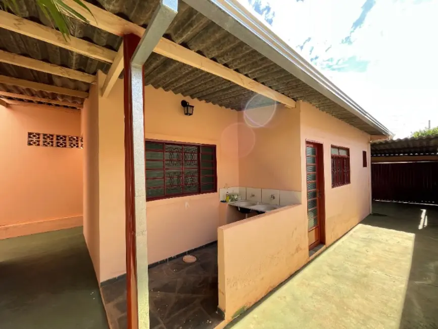 Casa com 2 quartos à venda, 156m2 em Jardim Maria Luiza IV, Araraquara - SP - imagem 6 Foto 6 de Casa com 2 quartos à venda, 156m2 em Jardim Maria Luiza IV, Araraquara - SP