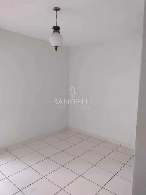 Foto 3 de Apartamento com 2 quartos para alugar, 43m2 em Jardim Quitandinha, Araraquara - SP