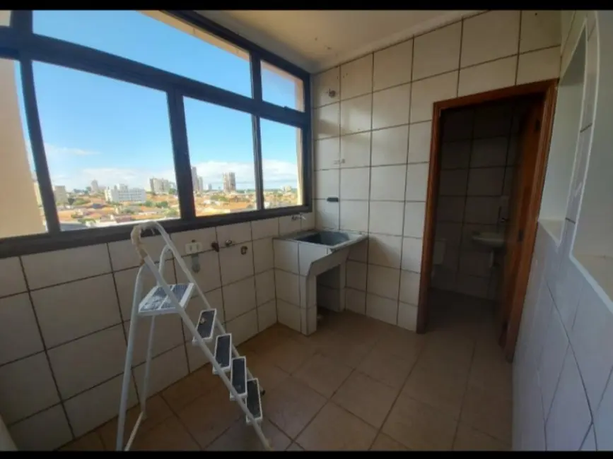 Apartamento com 3 quartos à venda, 202m2 em Centro, Araraquara - SP - imagem 9 Foto 9 de Apartamento com 3 quartos à venda, 202m2 em Centro, Araraquara - SP