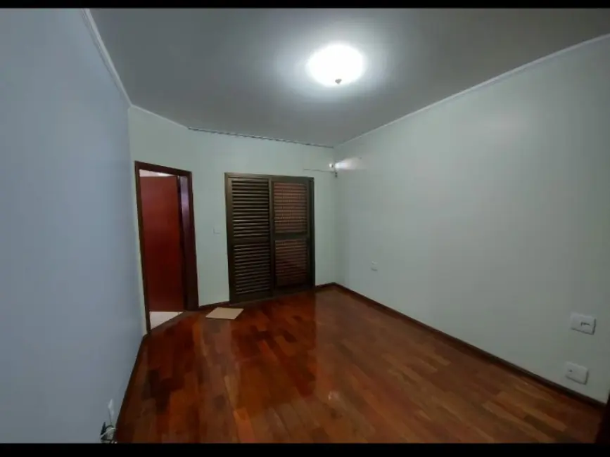 Apartamento com 3 quartos à venda, 202m2 em Centro, Araraquara - SP - imagem 4 Foto 4 de Apartamento com 3 quartos à venda, 202m2 em Centro, Araraquara - SP