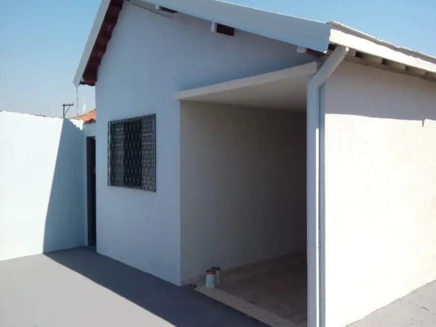 Casa com 2 quartos à venda, 300m2 em Vila Yamada, Araraquara - SP - imagem 4 Foto 4 de Casa com 2 quartos à venda, 300m2 em Vila Yamada, Araraquara - SP