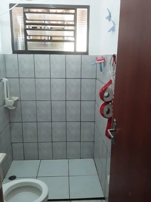 Casa com 3 quartos à venda, 275m2 em Jardim Uirapuru II, Araraquara - SP - imagem 4 Foto 4 de Casa com 3 quartos à venda, 275m2 em Jardim Uirapuru II, Araraquara - SP