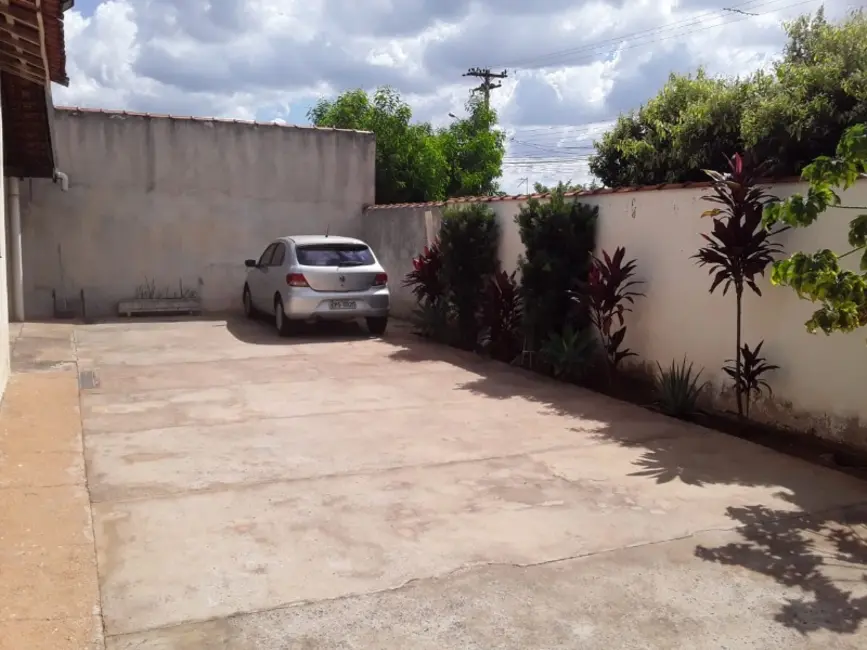 Casa com 3 quartos à venda, 275m2 em Jardim Uirapuru II, Araraquara - SP - imagem 6 Foto 6 de Casa com 3 quartos à venda, 275m2 em Jardim Uirapuru II, Araraquara - SP