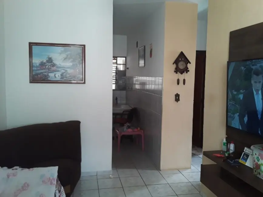 Casa com 3 quartos à venda, 275m2 em Jardim Uirapuru II, Araraquara - SP - imagem 3 Foto 3 de Casa com 3 quartos à venda, 275m2 em Jardim Uirapuru II, Araraquara - SP