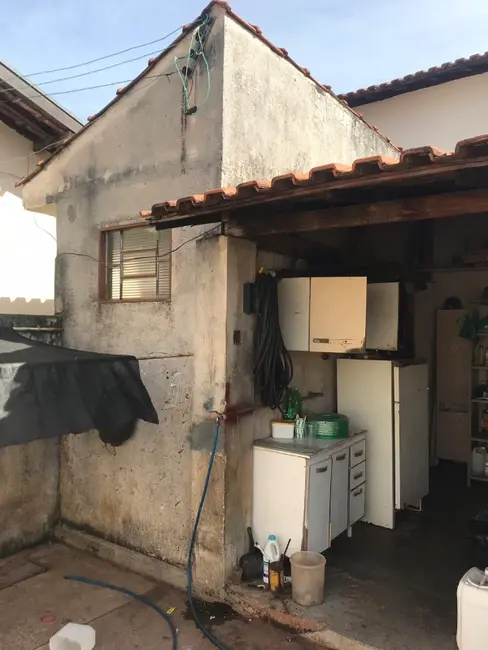 Casa com 2 quartos à venda, 313m2 em Vila Xavier (Vila Xavier), Araraquara - SP - imagem 9 Foto 9 de Casa com 2 quartos à venda, 313m2 em Vila Xavier (Vila Xavier), Araraquara - SP