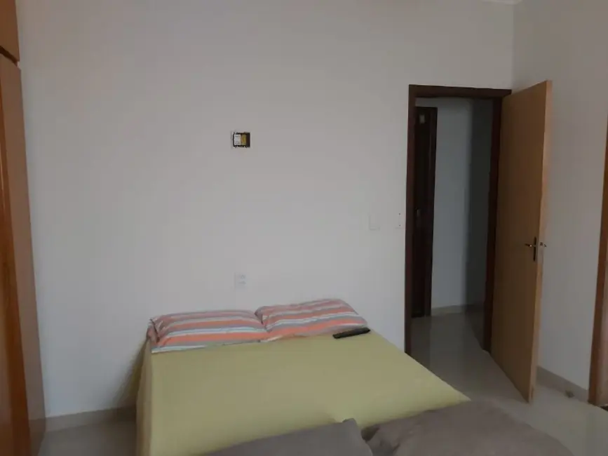 Casa com 3 quartos à venda, 301m2 em Vila Xavier (Vila Xavier), Araraquara - SP - imagem 8 Foto 8 de Casa com 3 quartos à venda, 301m2 em Vila Xavier (Vila Xavier), Araraquara - SP