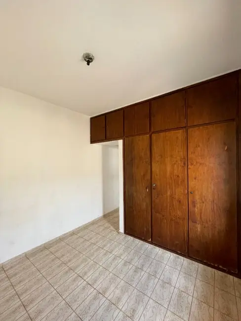 Foto 7 de Casa com 2 quartos à venda, 140m2 em Jardim Santa Angelina, Araraquara - SP
