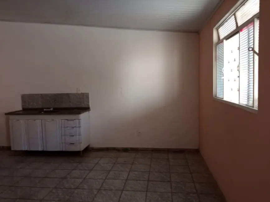 Casa com 4 quartos à venda, 300m2 em Centro, Araraquara - SP - imagem 9 Foto 9 de Casa com 4 quartos à venda, 300m2 em Centro, Araraquara - SP