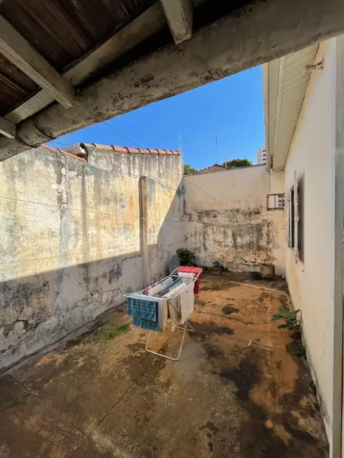 Casa com 3 quartos à venda, 307m2 em Centro, Araraquara - SP - imagem 7 Foto 7 de Casa com 3 quartos à venda, 307m2 em Centro, Araraquara - SP